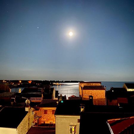 Studio Six Umag Luaran gambar