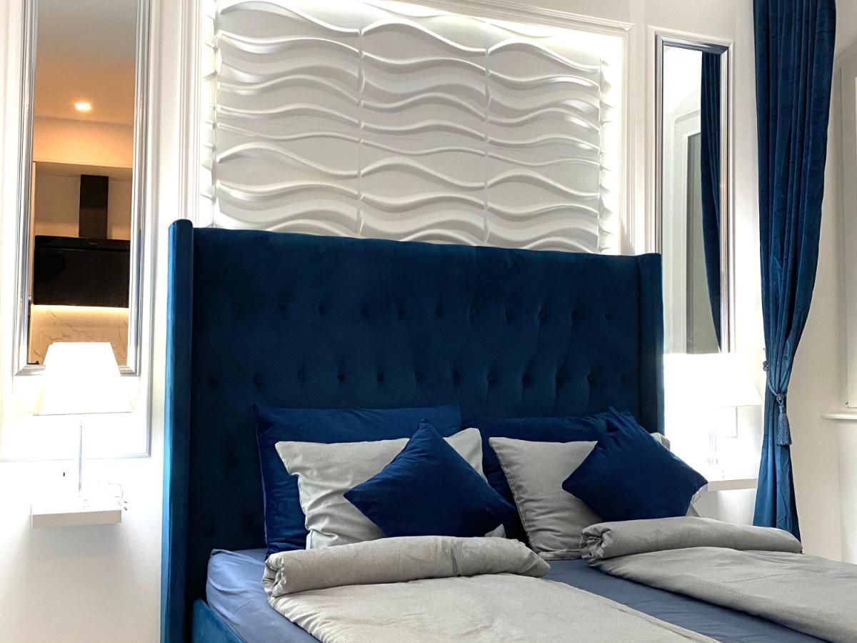 Studio Six Umag Luaran gambar
