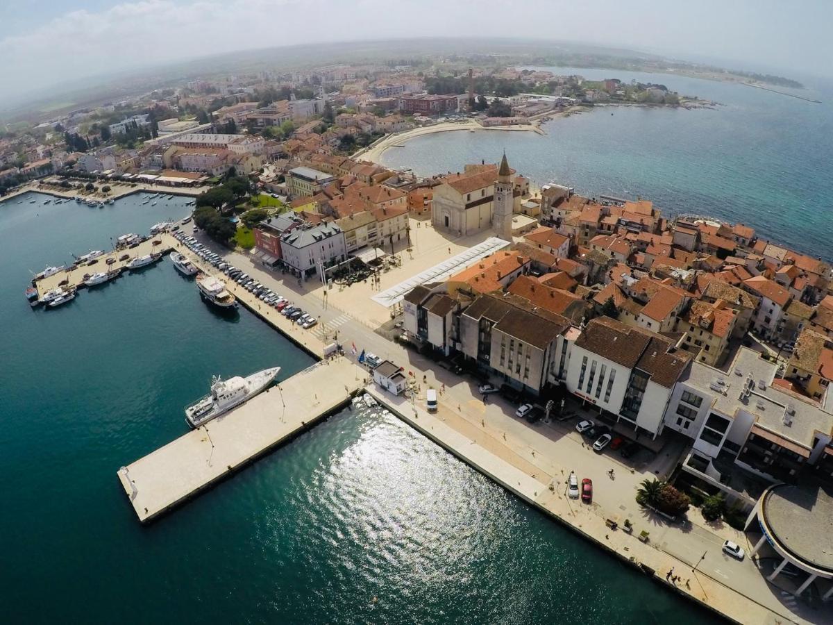 Studio Six Umag Luaran gambar